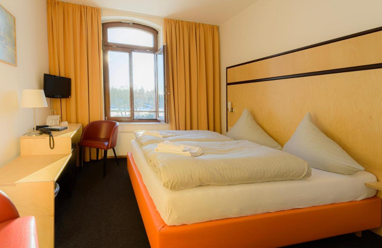 Hotel Am Tiefwarensee Dış mekan fotoğraf